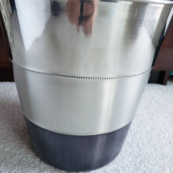 NEW Decorative Garbage Can - Picture 1 of 1